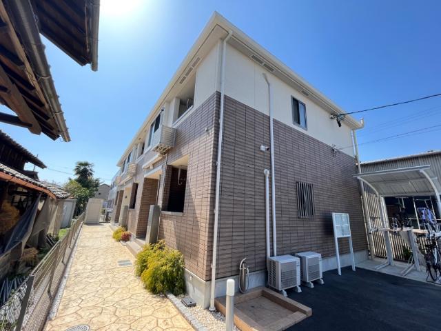 建物外観　外観写真（昼）