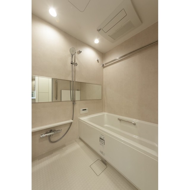 バス・シャワールーム　※写真は同タイプ住戸です。