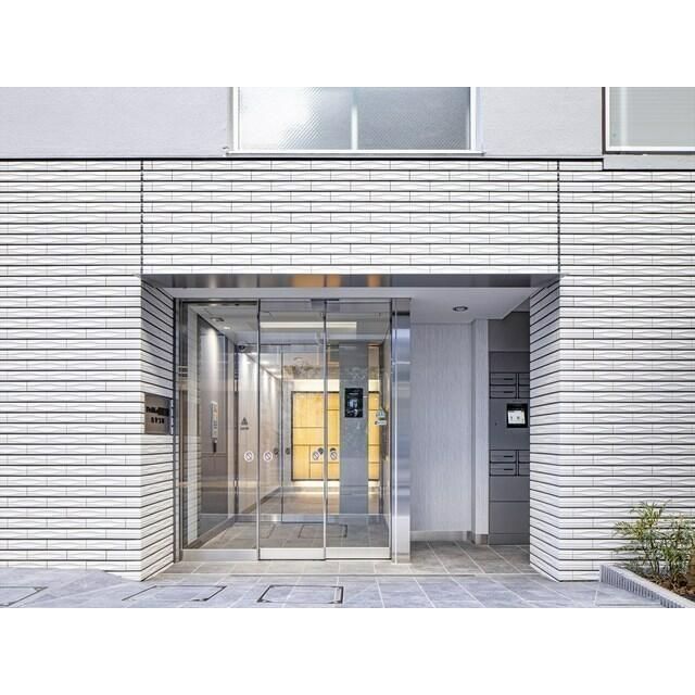 エントランス　ゆとりのあるエントランスです