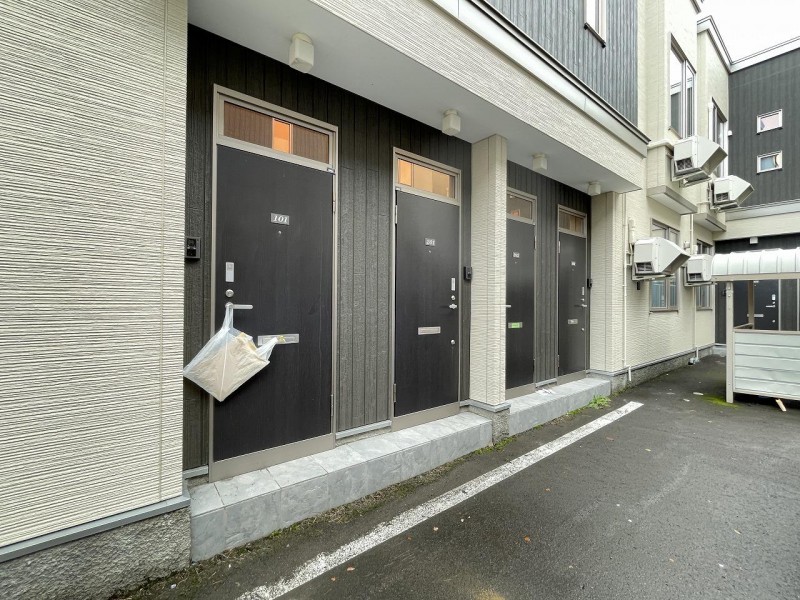 エントランス　エントランス