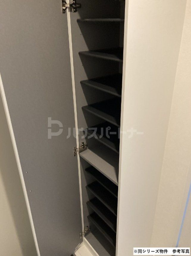 玄関　※同シリーズイメージ写真※