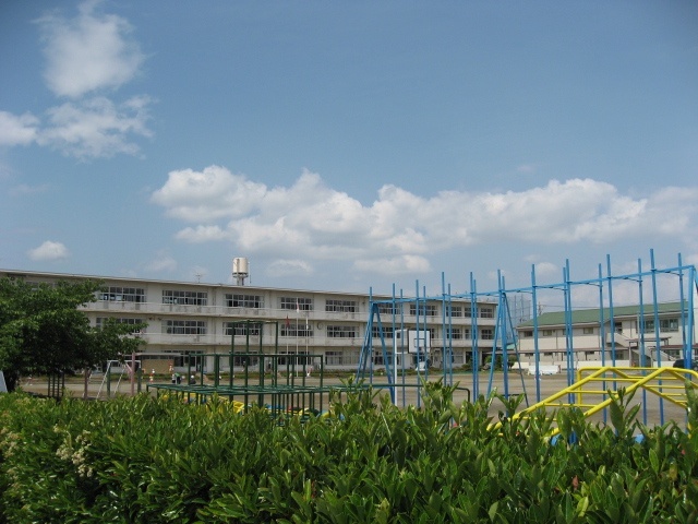 小学校　瑞穂市立本田小学校（小学校）まで766m