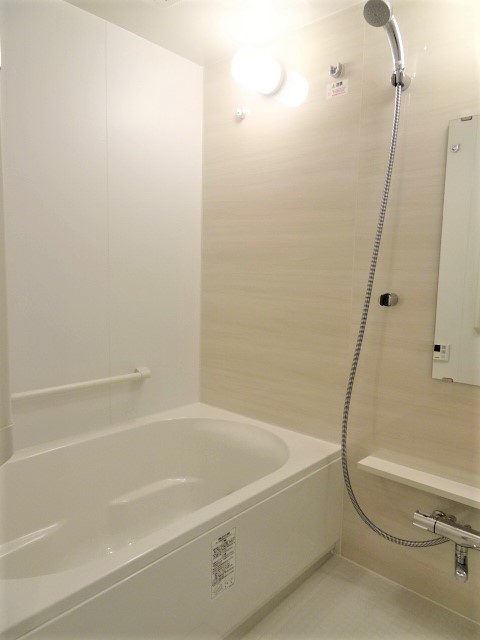 バス・シャワールーム　追い炊き・浴室乾燥機付き