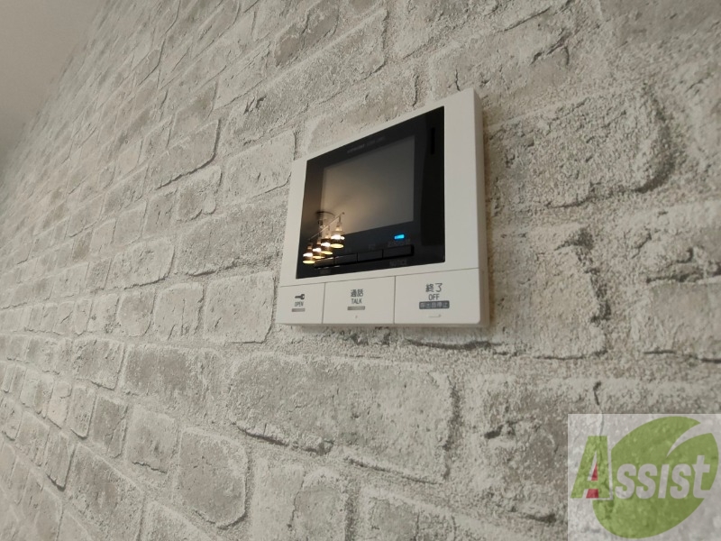 セキュリティ　ＴＶモニター付インターホンです。来客者の顔が見えるので安心！