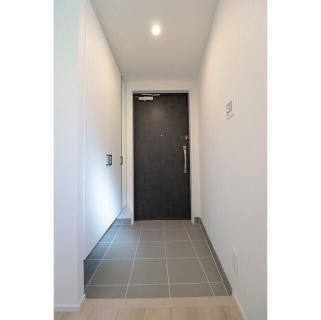 玄関　シンプルで使いやすい玄関です