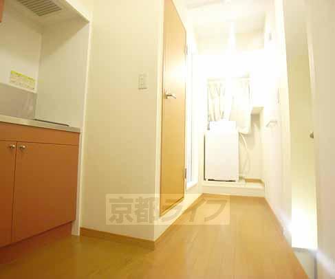 その他部屋・スペース　眩い廊下ですね！