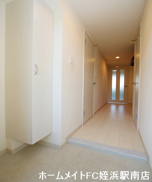 玄関　★天井高下駄箱でスッキリ！★参考写真