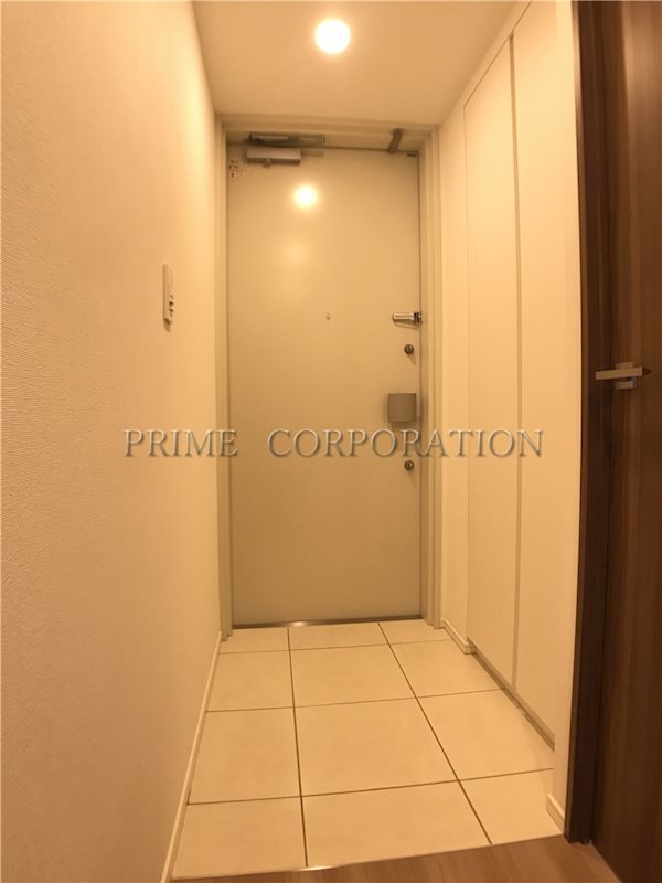 玄関　※参考写真※