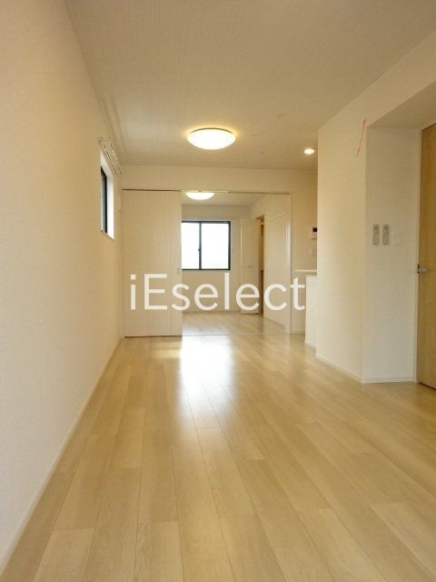 居室・リビング　明るくキレイなリビングルーム♪