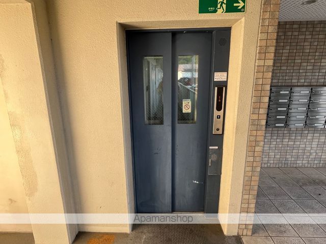 ロビー　ロビー