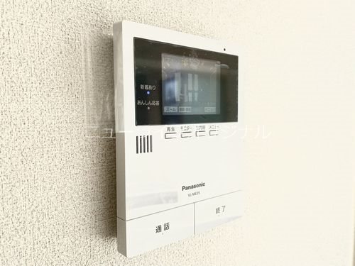 セキュリティ　室内から訪問者を目視できるTVモニターホン付きで安心☆