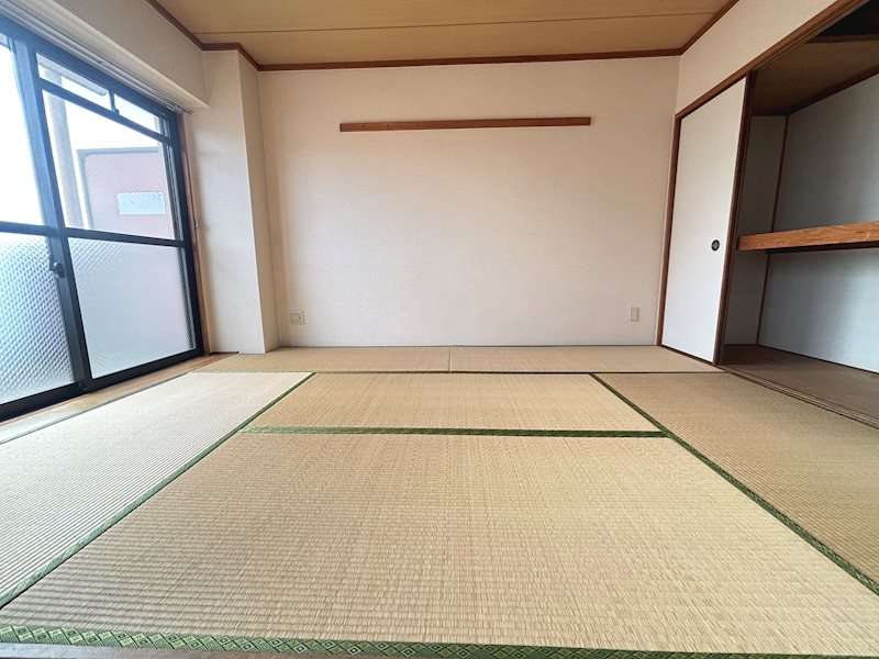 収納　※別部屋の写真となります。