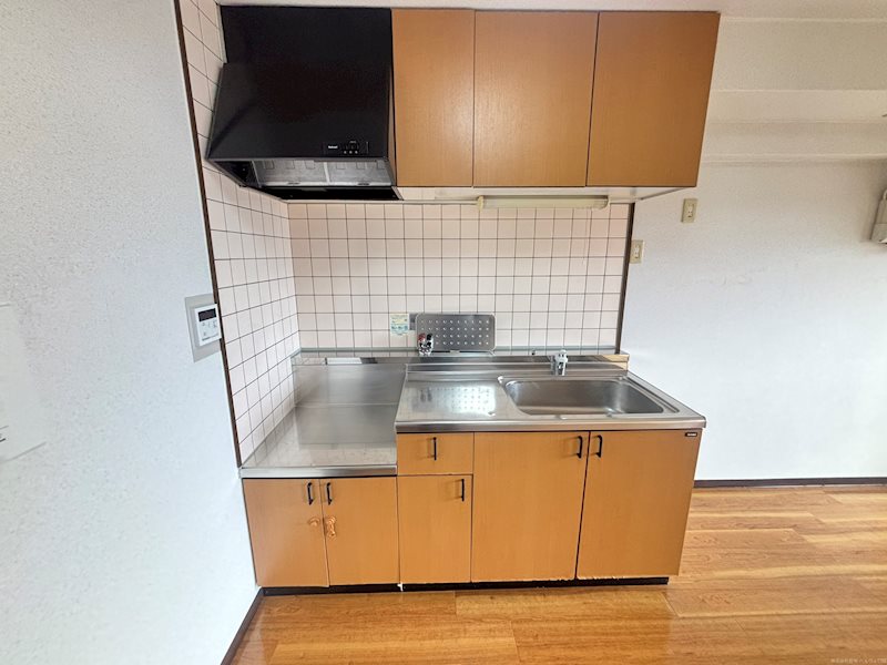 キッチン　※別部屋の写真となります。