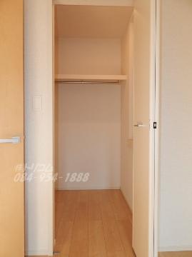 収納　ウォークインクローゼット