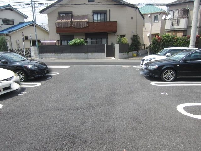 駐車場　★お問い合わせはタウンハウジングまで★