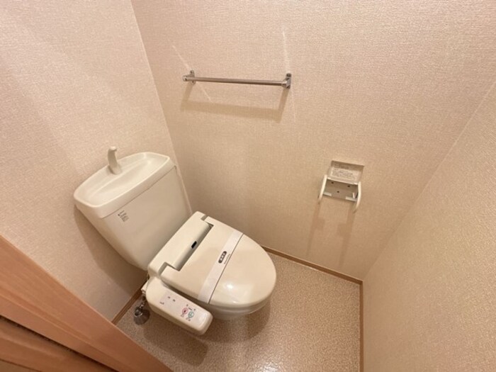 トイレ　ゆったりとした空間のトイレです