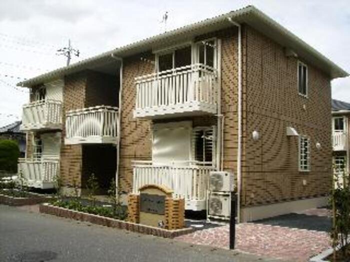 建物外観　建物外観を気になさる方へ、見た目の良い物件です