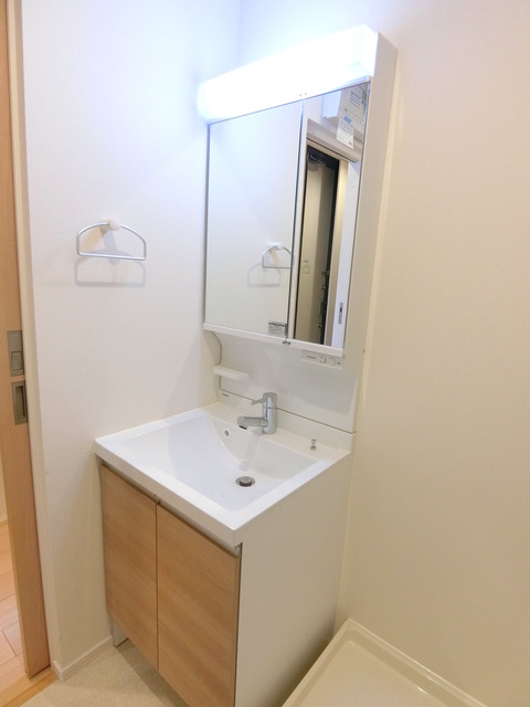 洗面設備　★便利な独立洗面台★