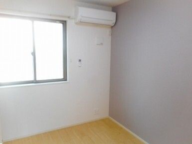 その他　落ち着いて過ごせるお部屋なので、寝室にいかがでしょうか