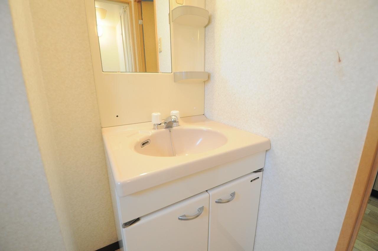 洗面設備　独立洗面台