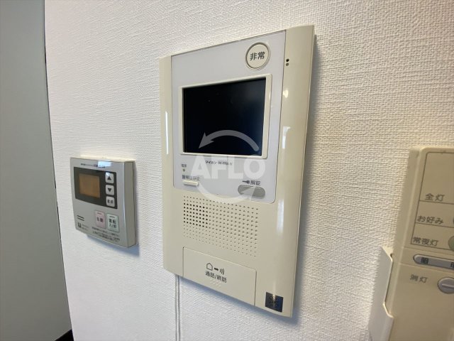 セキュリティ　プルミエール南本町　TVモニター付きインターホン