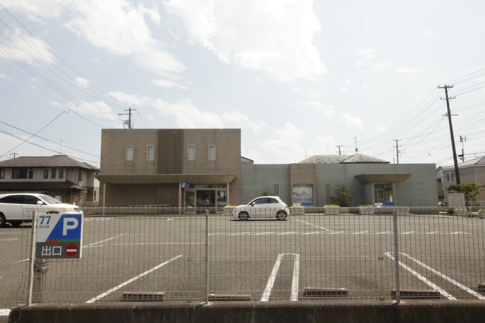 銀行　七十七銀行 岩沼支店（銀行）まで1400m