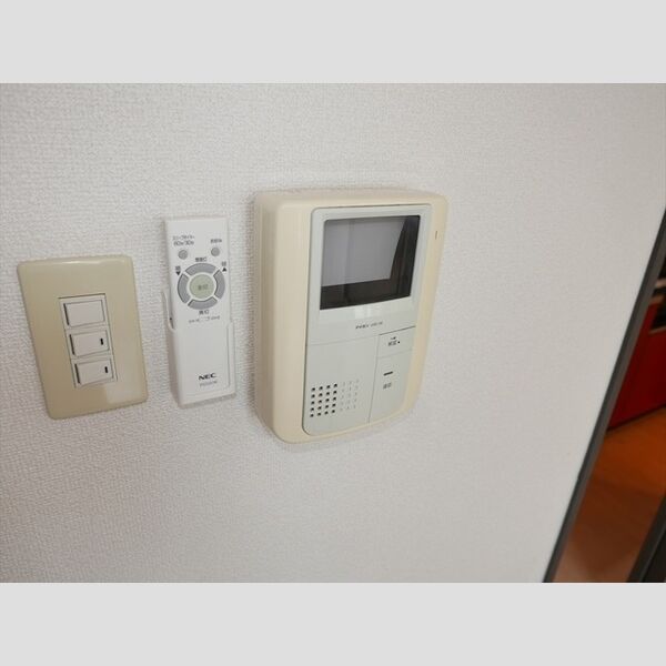 セキュリティ　モニター付インターホン