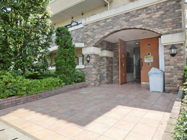 エントランス　オートロック付のエントランス