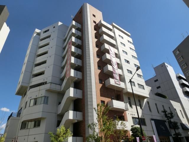 建物外観　最寄駅まで徒歩１分の駅前立地