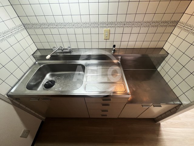 キッチン　ゼンラフォーレ　キッチン