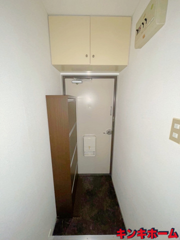 玄関　写真は別のお部屋です。※現況を優先