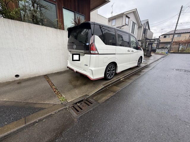駐車場　～愛車はコチラ～