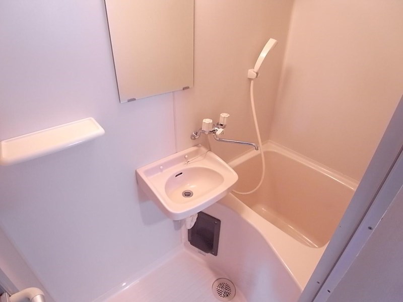 バス・シャワールーム　別号室の写真です※現況優先