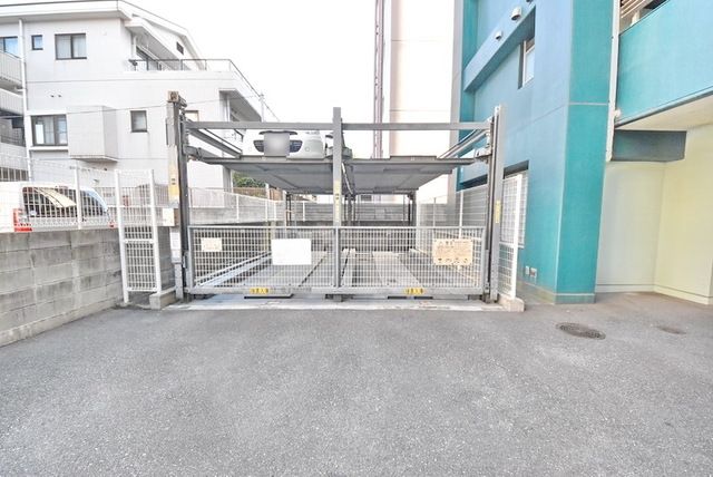 駐車場　敷地内駐車場も完備