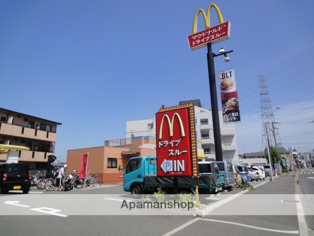 飲食店　（飲食店）まで422m