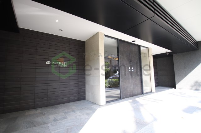 エントランス　建物の内部です