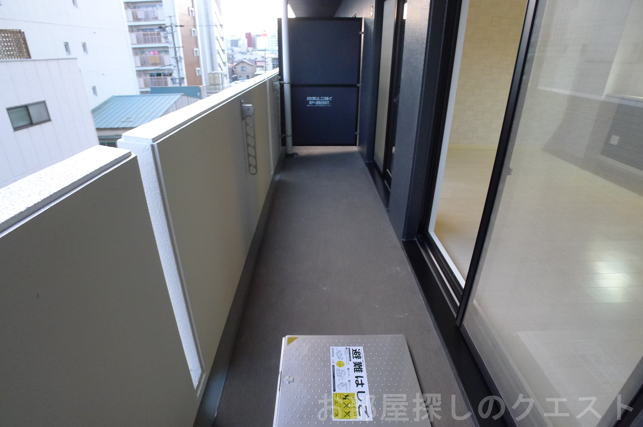 バルコニー　（写真は同タイプ）