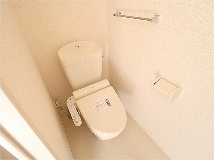 トイレ　温水洗浄暖房便座