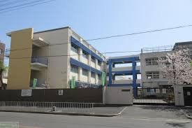 小学校　東大阪市立高井田西小学校（小学校）まで790m