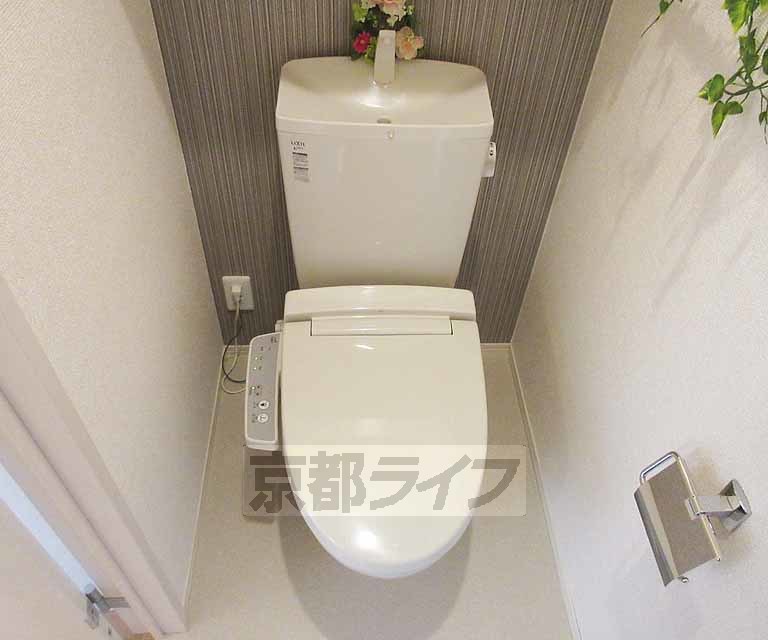 トイレ　ウォシュレット付き！