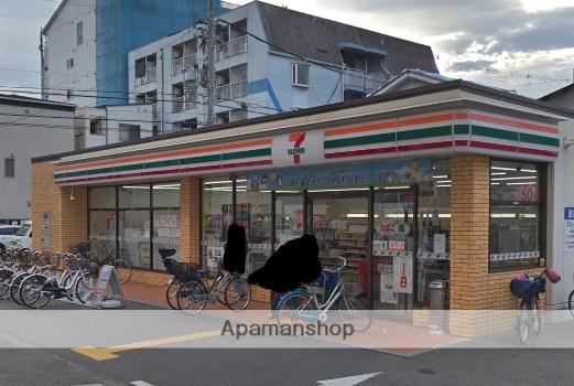 コンビニ　セブンイレブン（コンビニ）まで395m