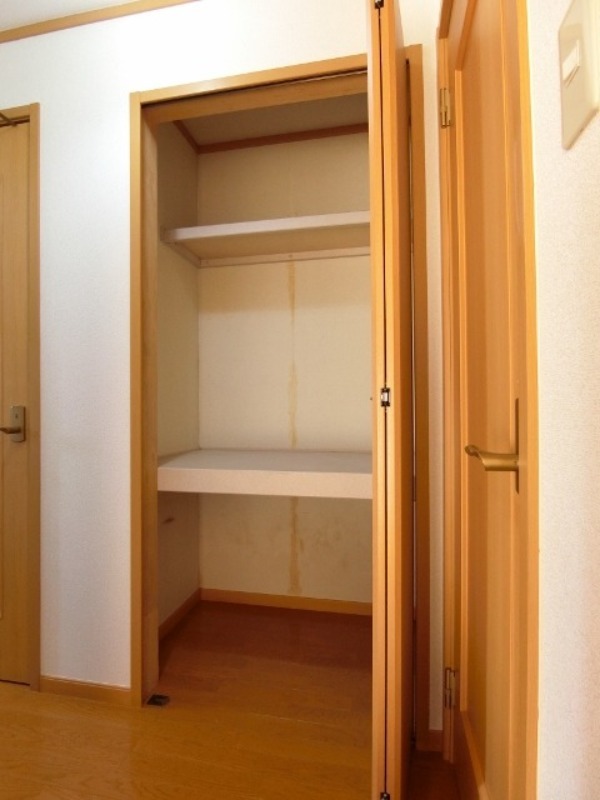 収納　図面と現状に相違がある場合には現状を優先