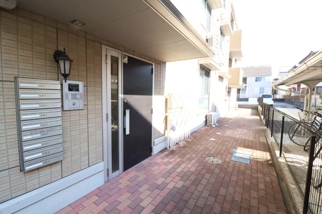 エントランス　エントランス