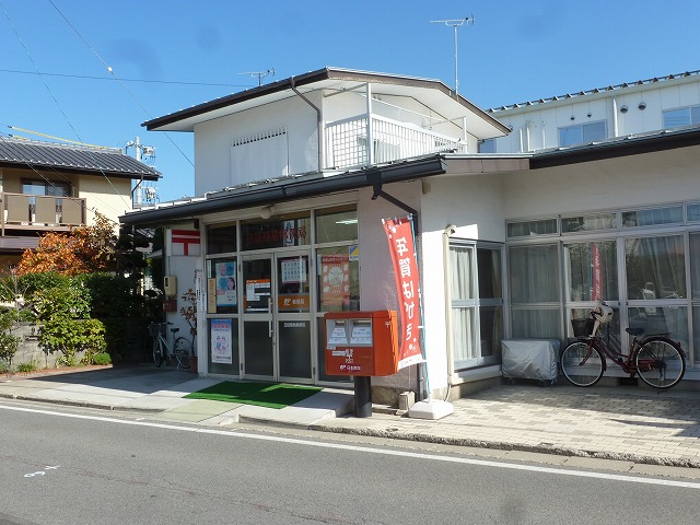 郵便局　日詰簡易郵便局（郵便局）まで519m