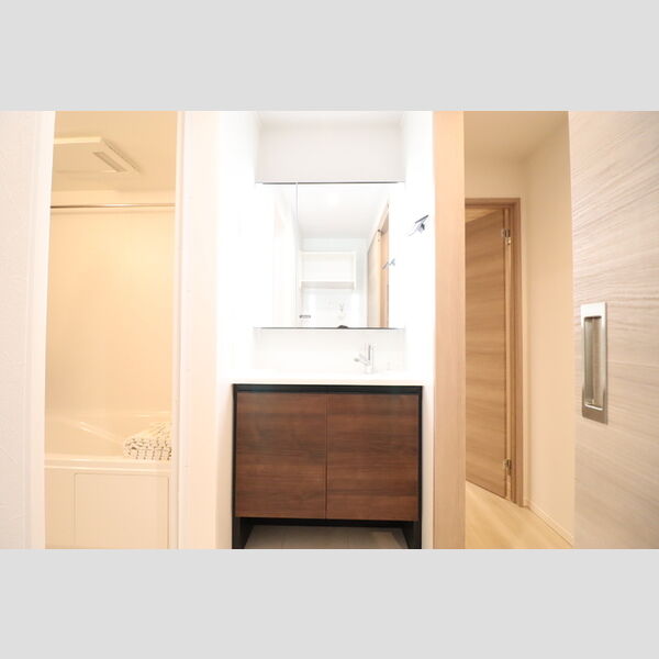 洗面設備　洗髪洗面化粧台