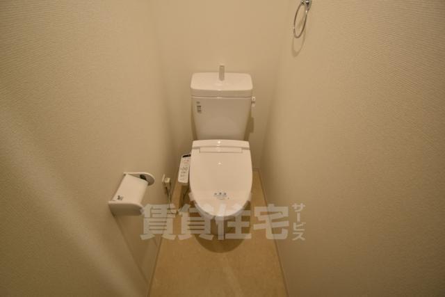 トイレ　ウォシュレット付き