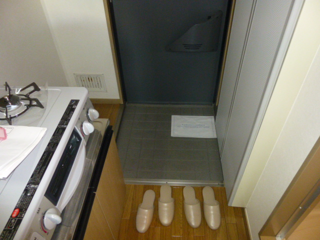 玄関　別号室の参考写真になります。