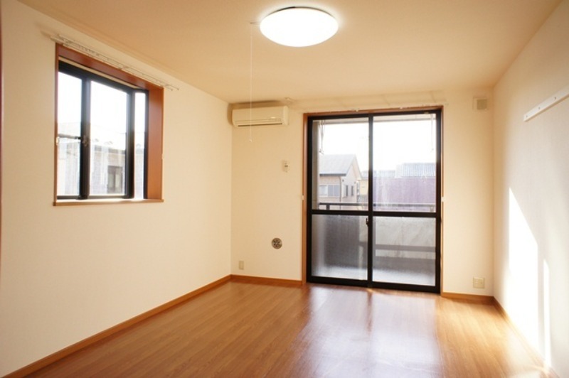 居室・リビング　図面と現状に相違がある場合には現状を優先