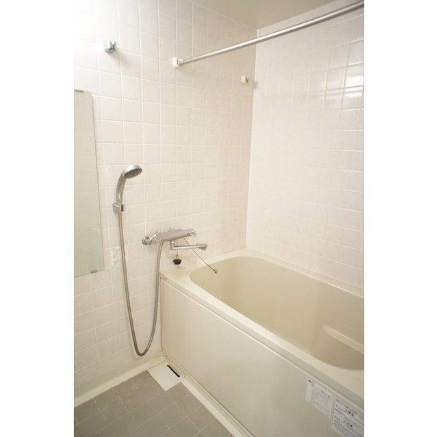 バス・シャワールーム　弊社は都内全域の物件をご紹介可能です！