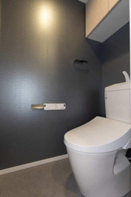 トイレ　※写真は同タイプ住戸です。